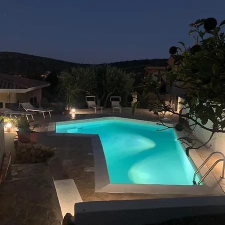 New Orange Studio 9 Apartment Budoni